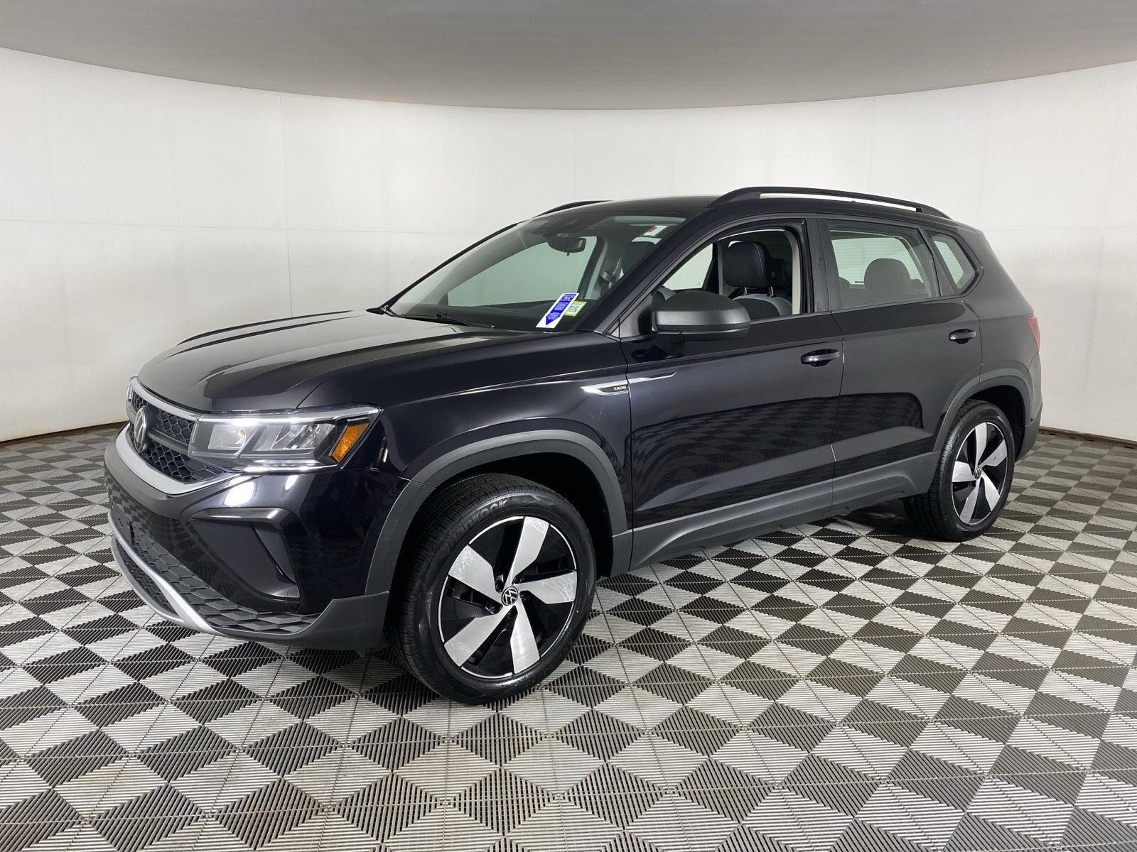 Used 2024 Deep Black Pearl Volkswagen S image 9