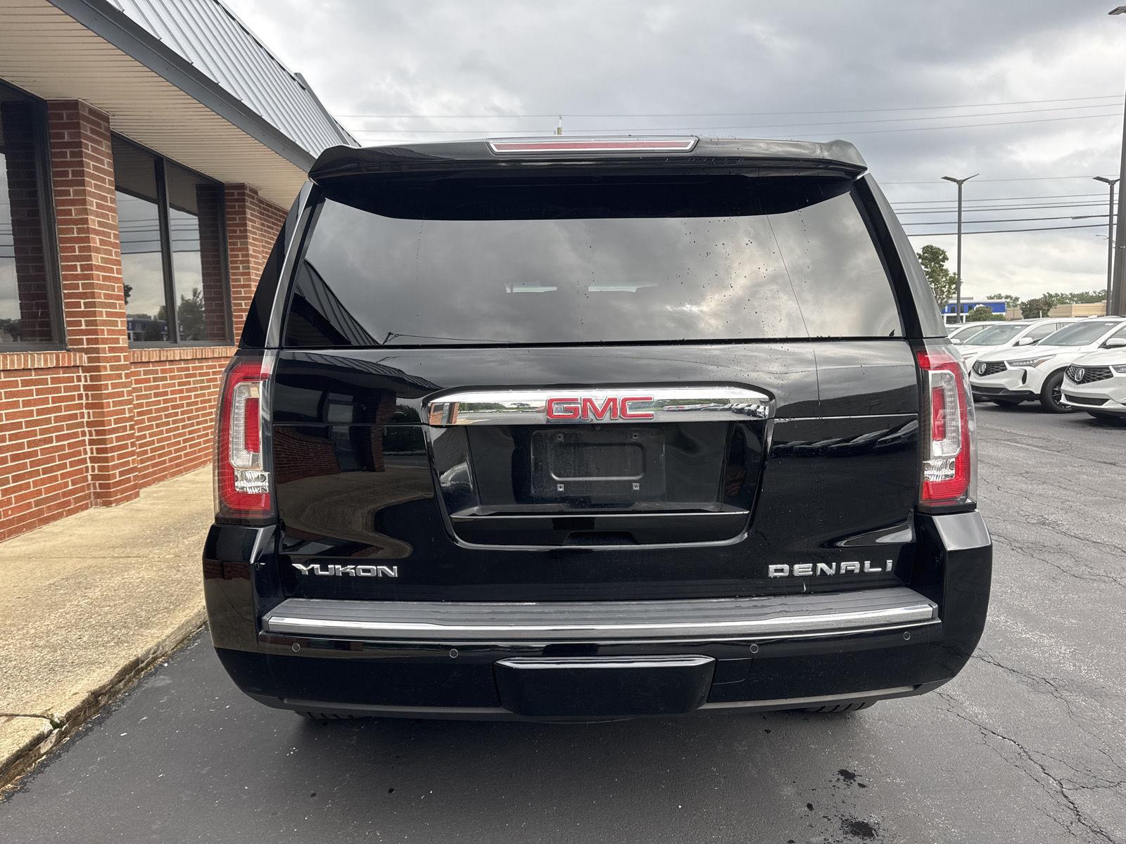 Used 2018 Onyx Black GMC Denali image 5