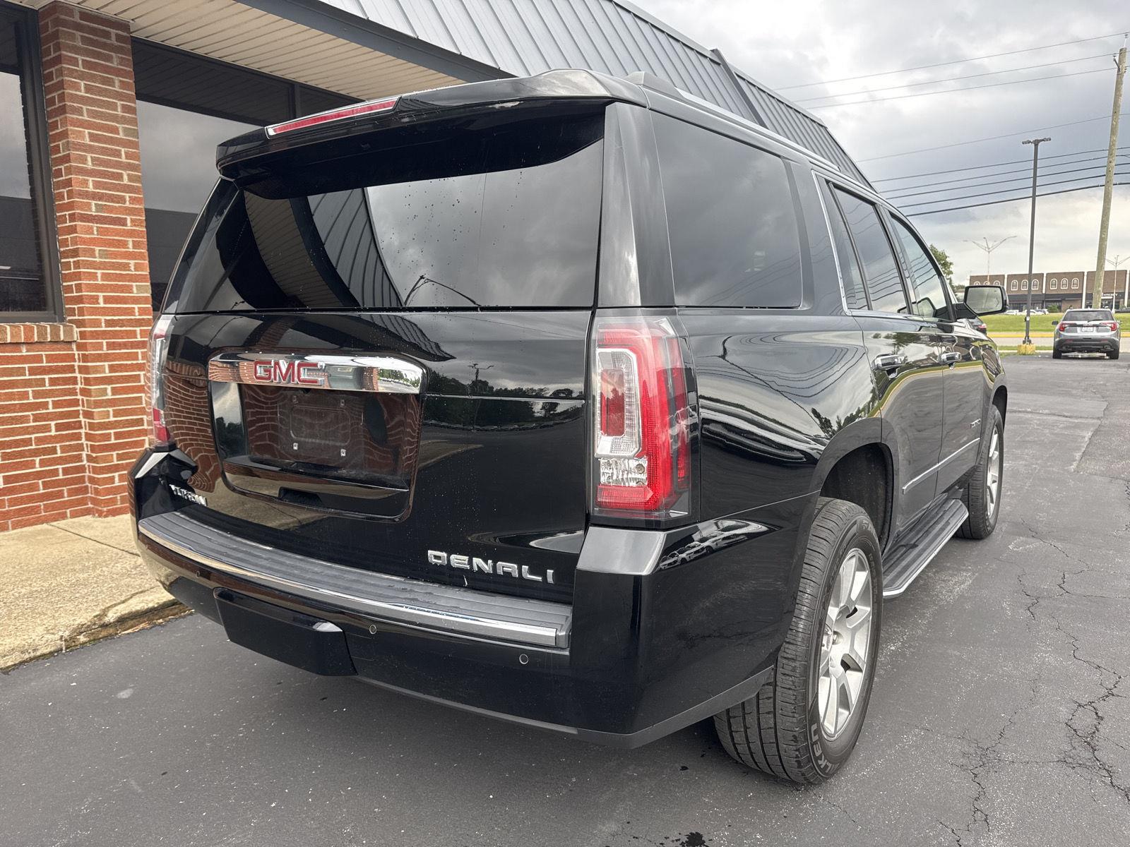 Used 2018 Onyx Black GMC Denali image 6