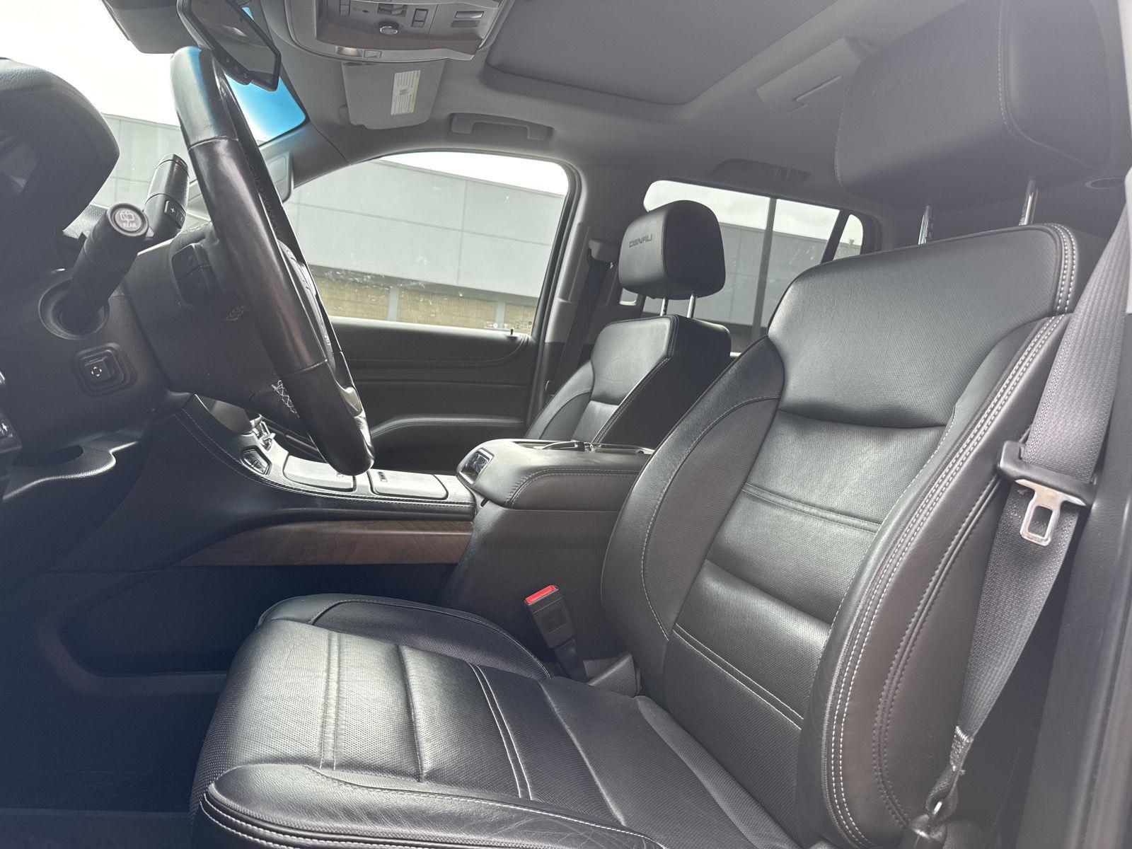 Used 2018 Onyx Black GMC Denali image 9