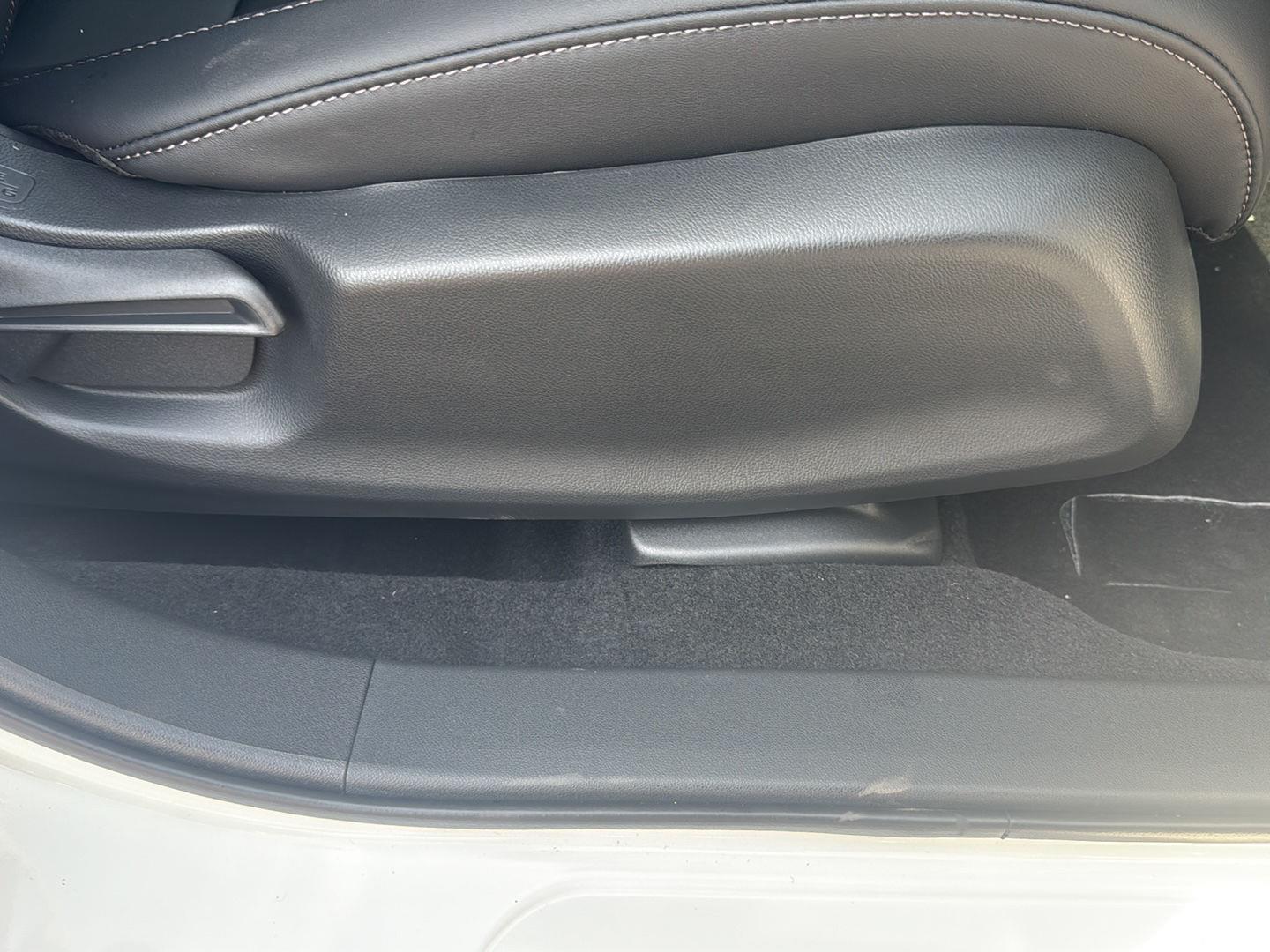 New 2026 Platinum White Pearl Acura Base image 19