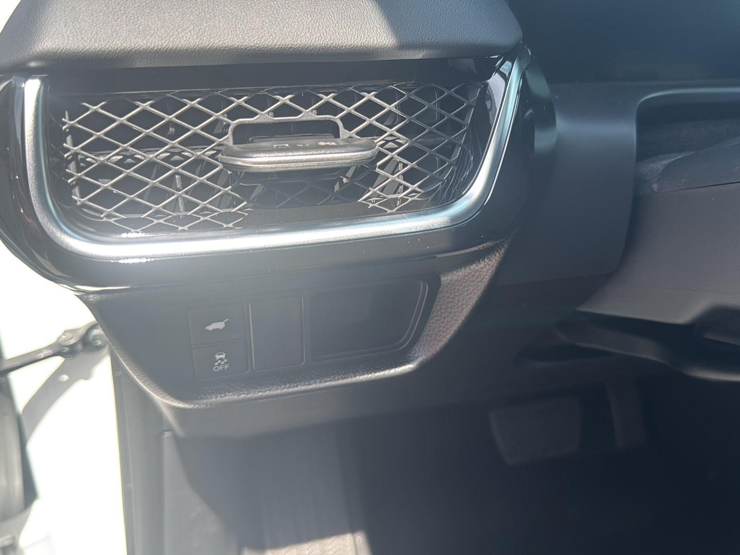 New 2026 Platinum White Pearl Acura Base image 22