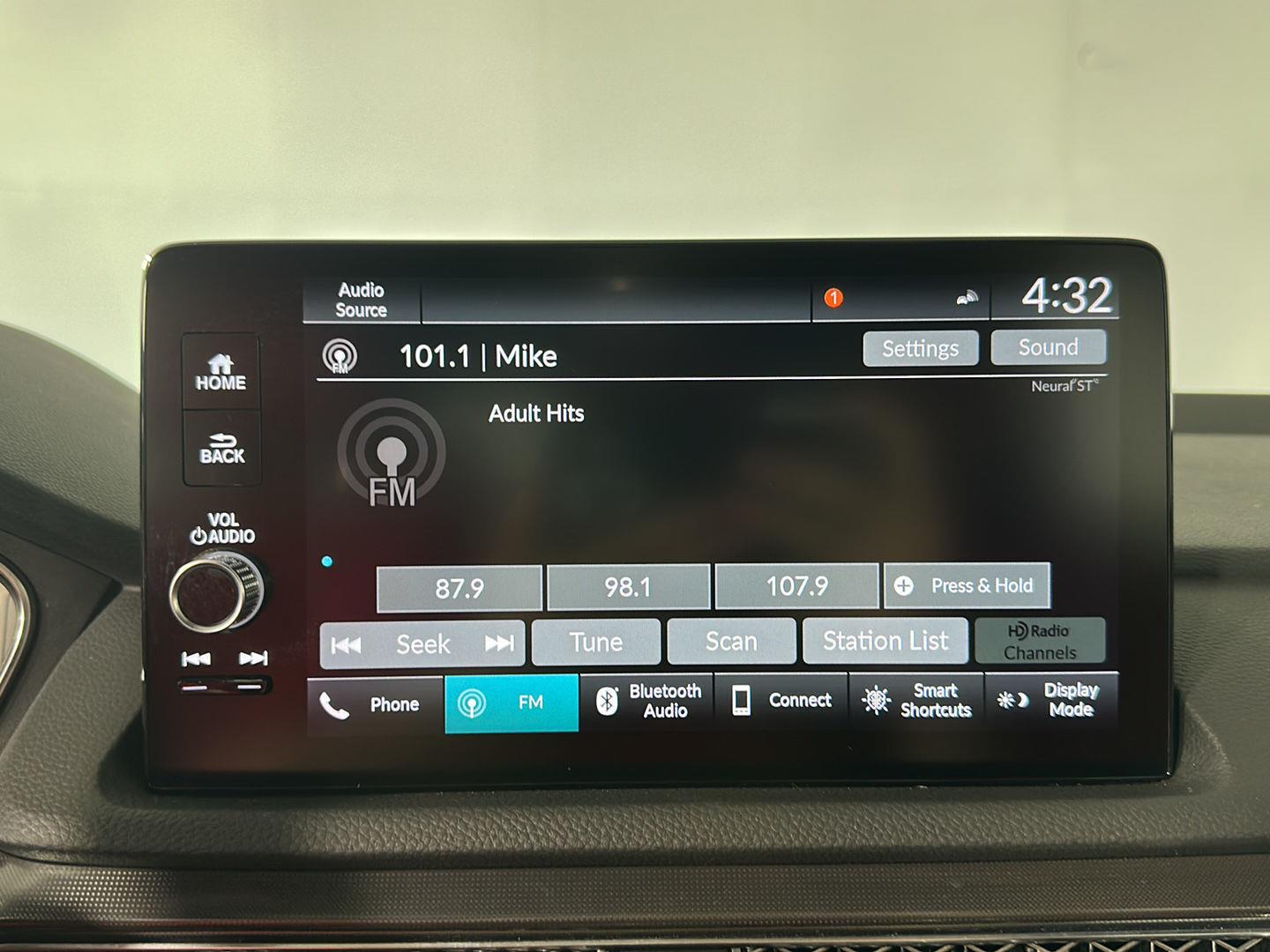 Used 2024 Liquid Carbon Metallic Acura w/Tech w/A-SPEC image 16