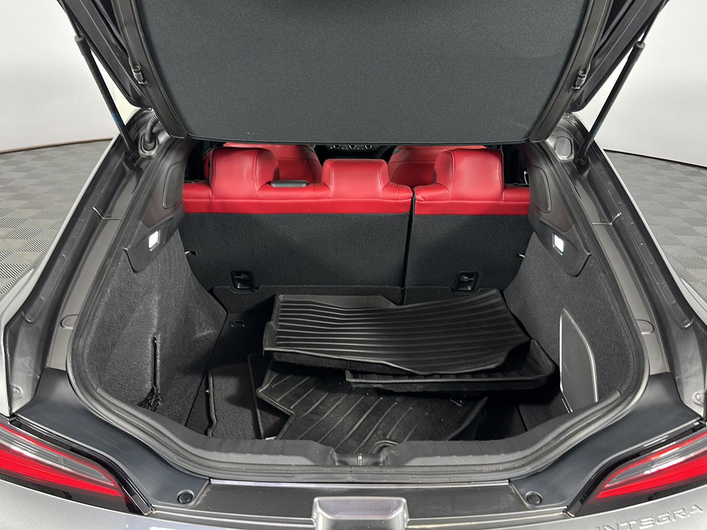Used 2024 Liquid Carbon Metallic Acura w/Tech w/A-SPEC image 25