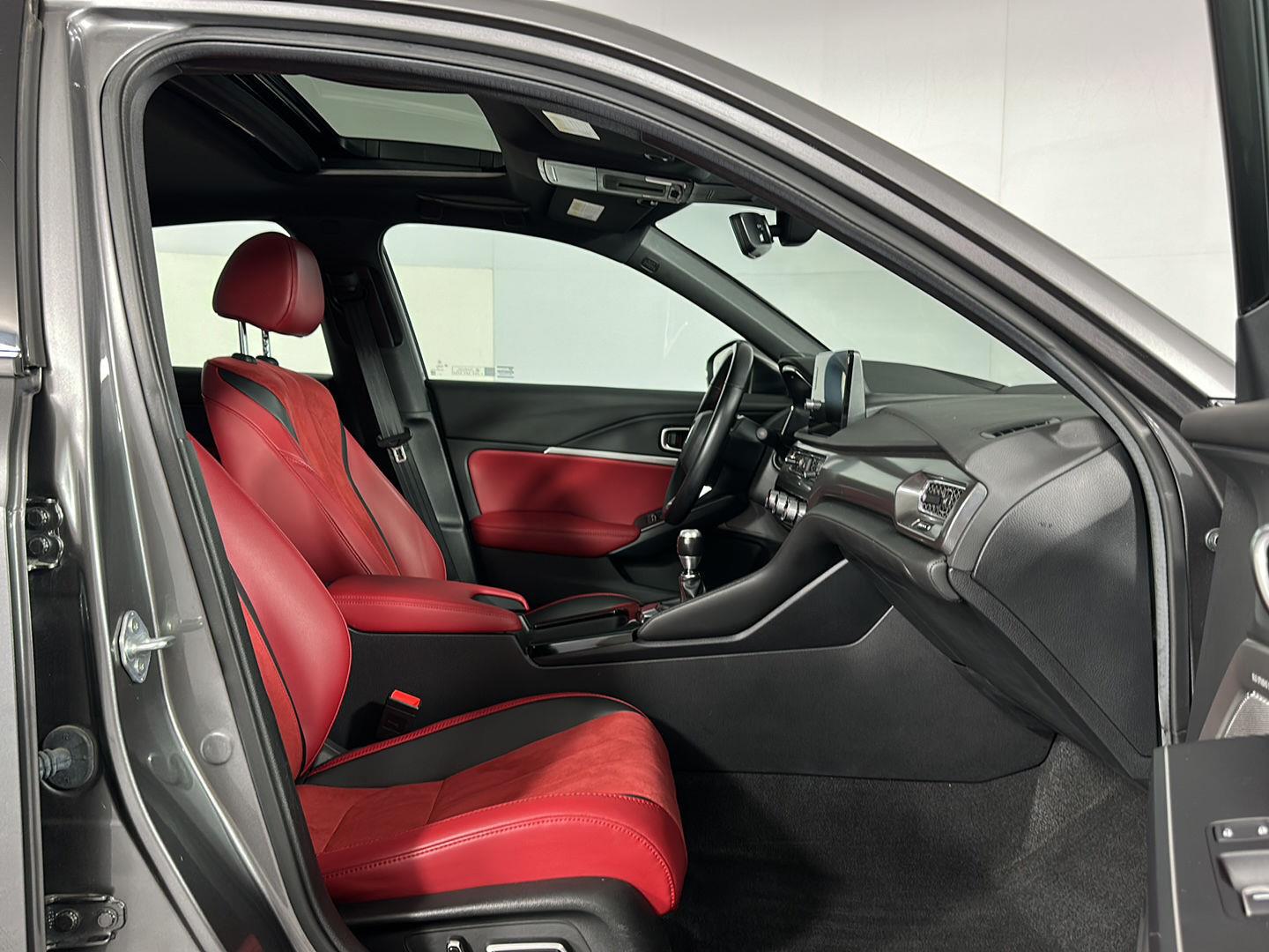 Used 2024 Liquid Carbon Metallic Acura w/Tech w/A-SPEC image 28