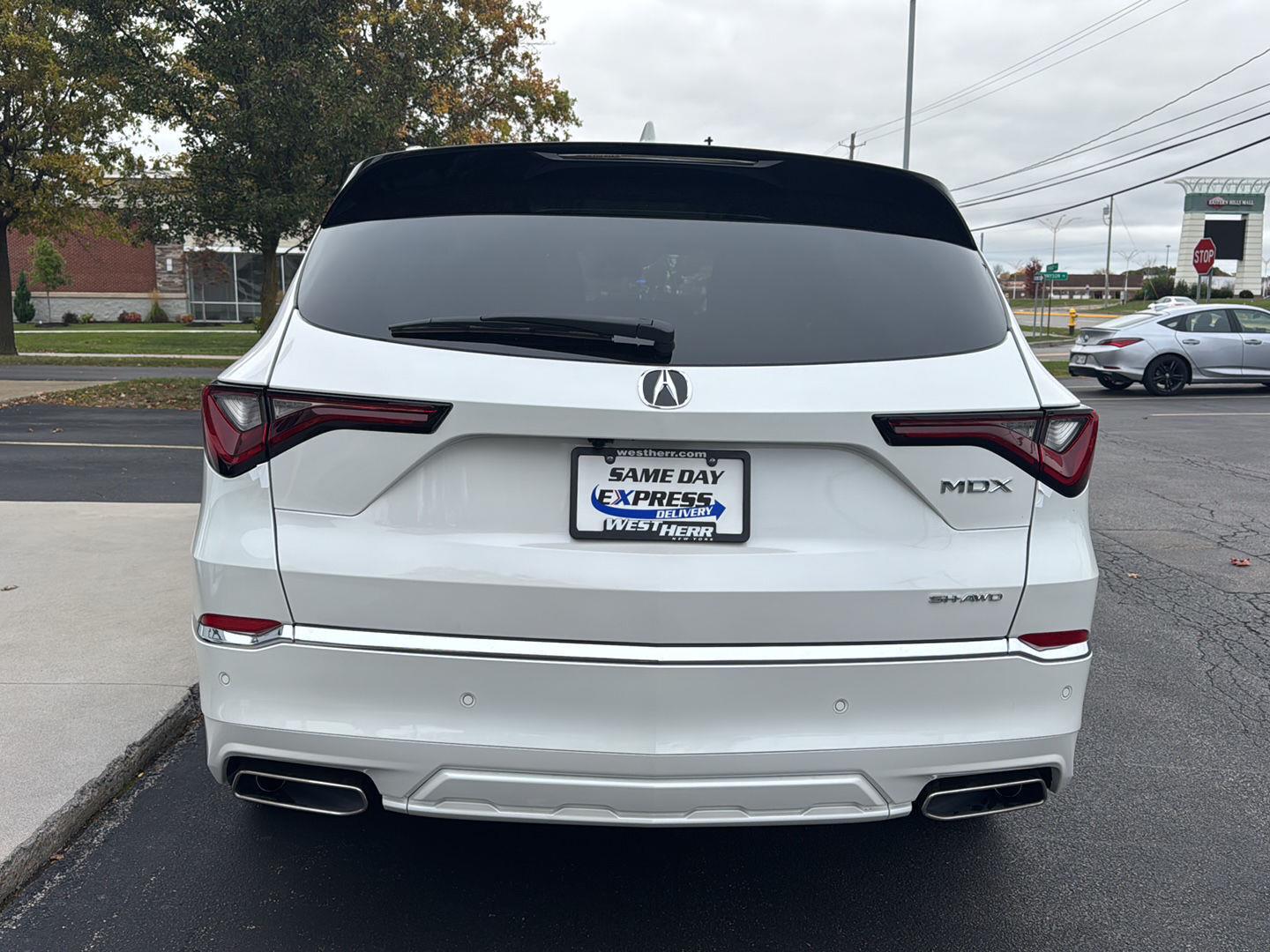 New 2026 Platinum White Pearl Acura SH-AWD w/Advance image 8