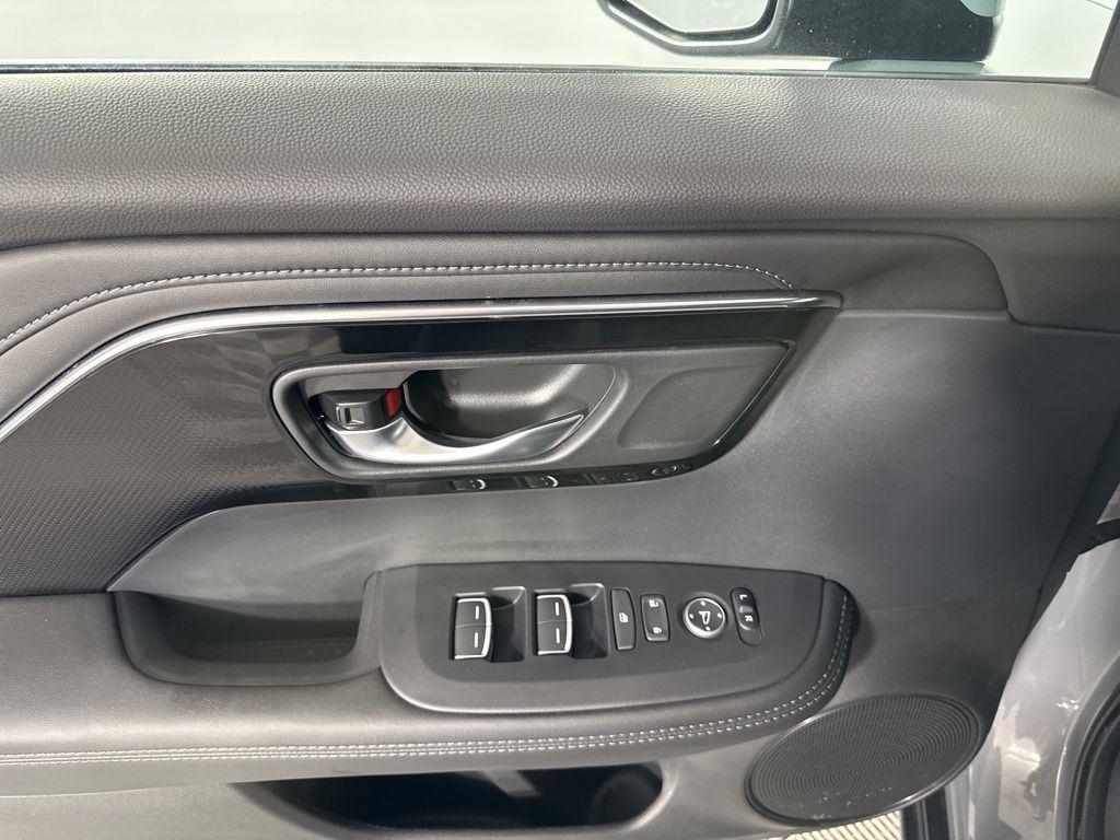 Used 2025 Urban Gray Pearl Acura Base image 12