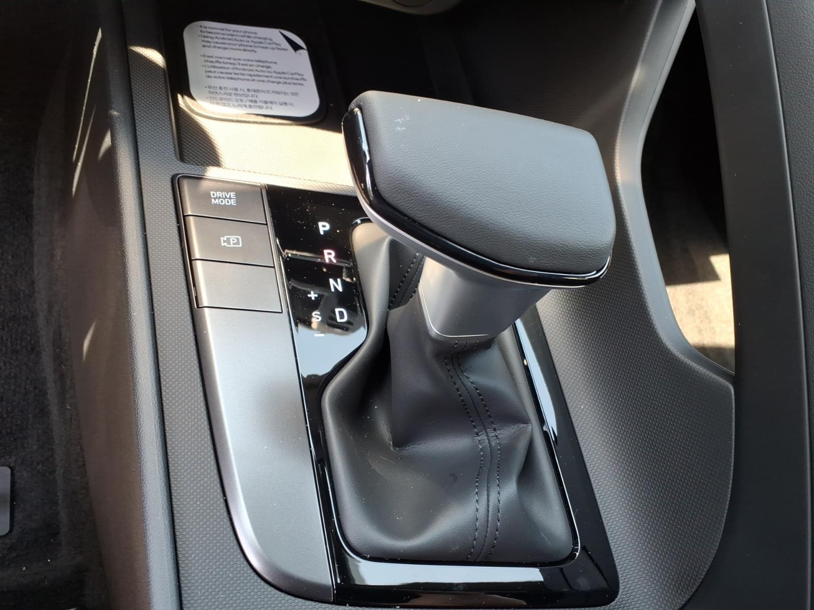 New 2026 Shimmering Silver Hyundai SEL image 28