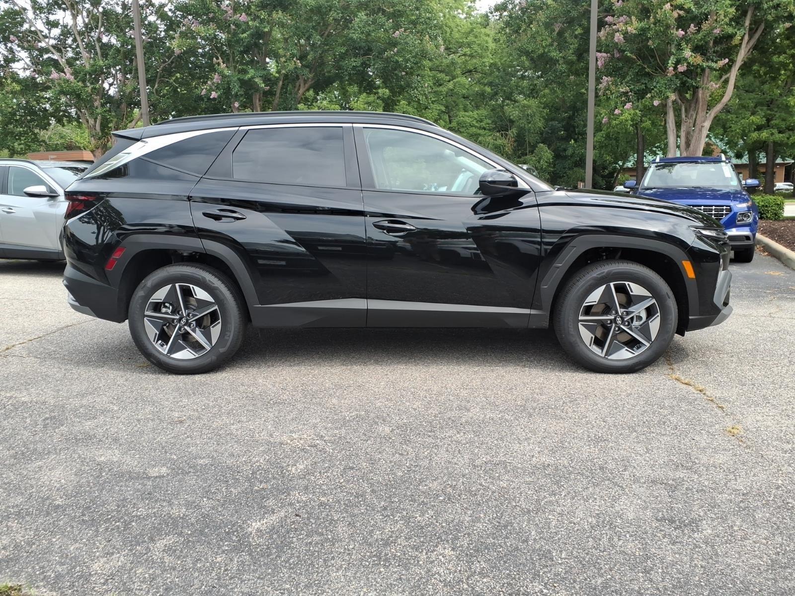 New 2026 Ash Black Hyundai SEL image 5
