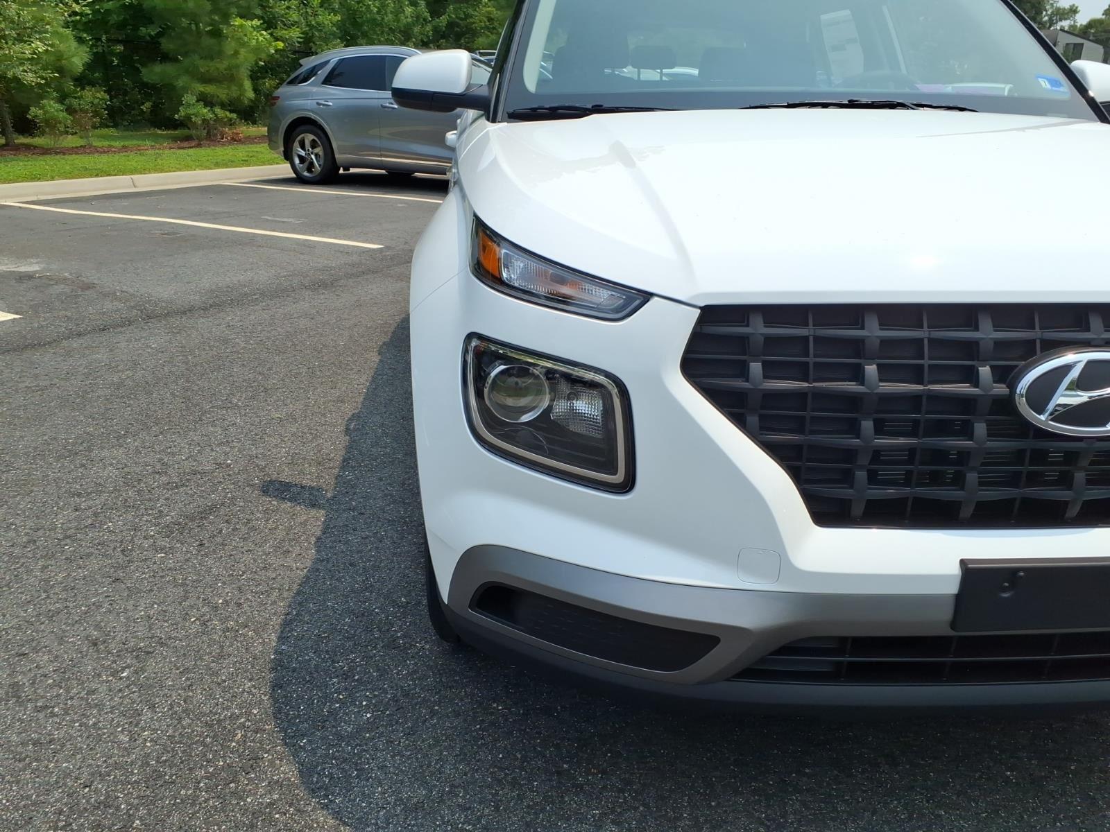 New 2026 Lunar White Hyundai SE image 3