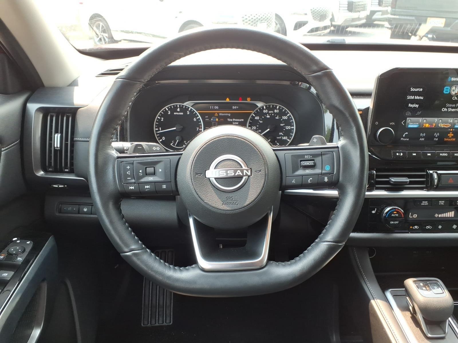 Used 2024 Scarlet Ember Nissan SL image 12