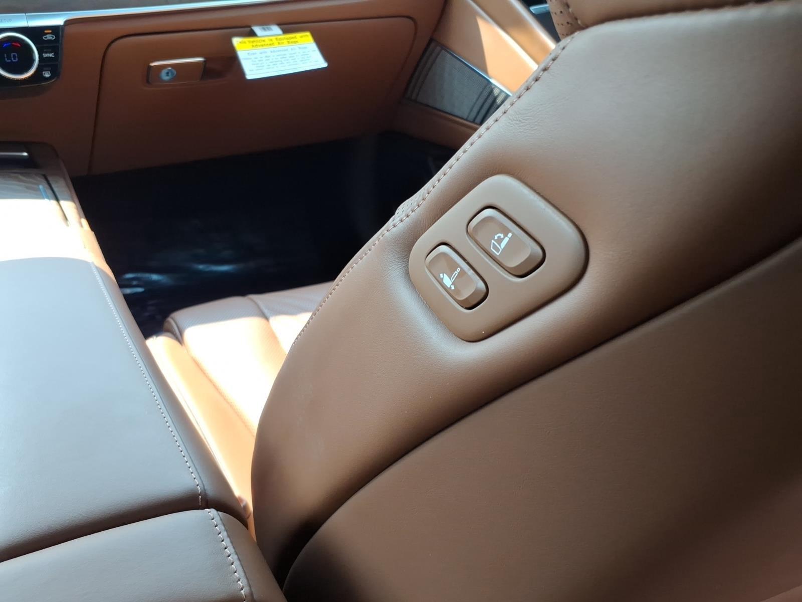 Used 2021 Adriatic Blue Genesis 3.5T Prestige AWD image 26