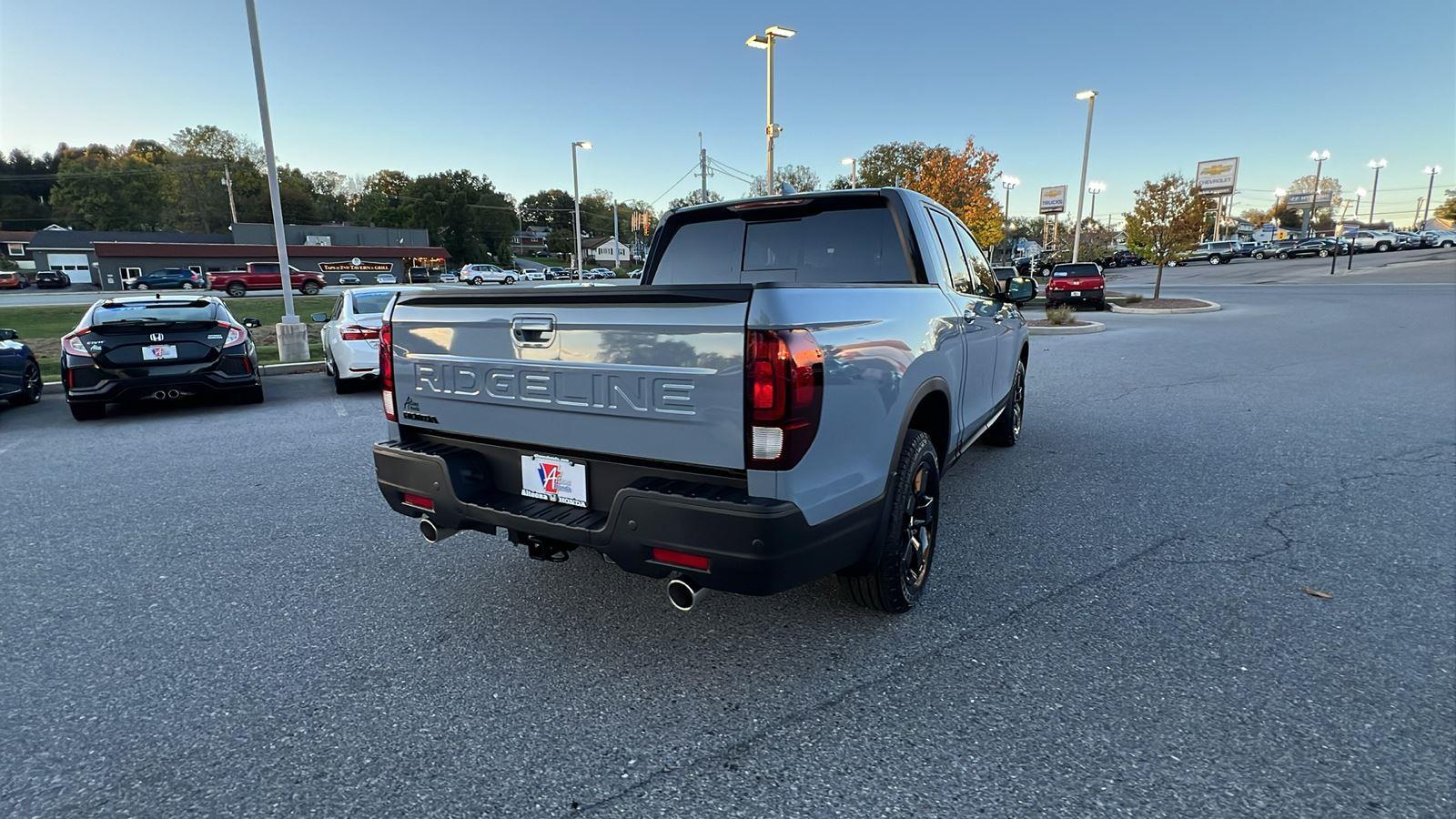 2026 Honda Ridgeline Black Edition - 3