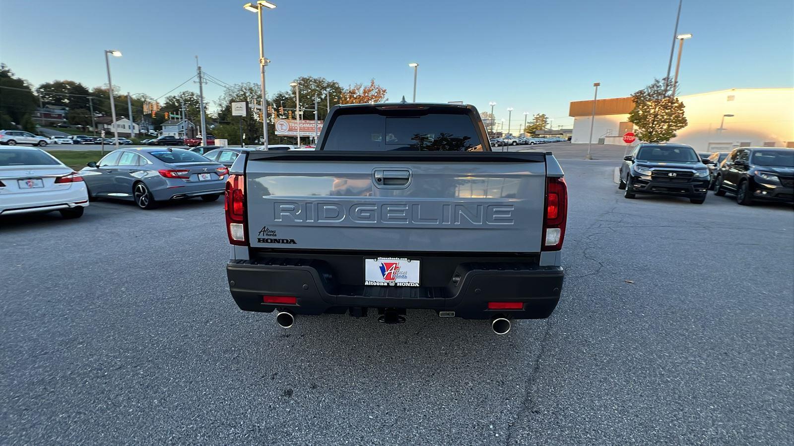 2026 Honda Ridgeline Black Edition - 4