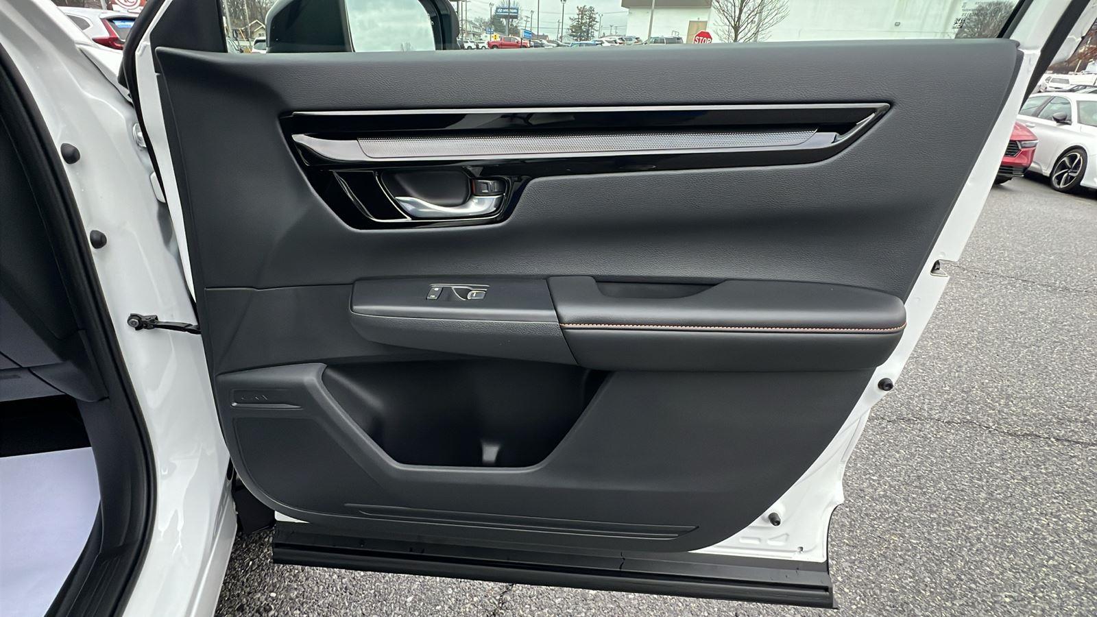 2026 Honda CR-V Hybrid Sport Touring at Altoona Honda
