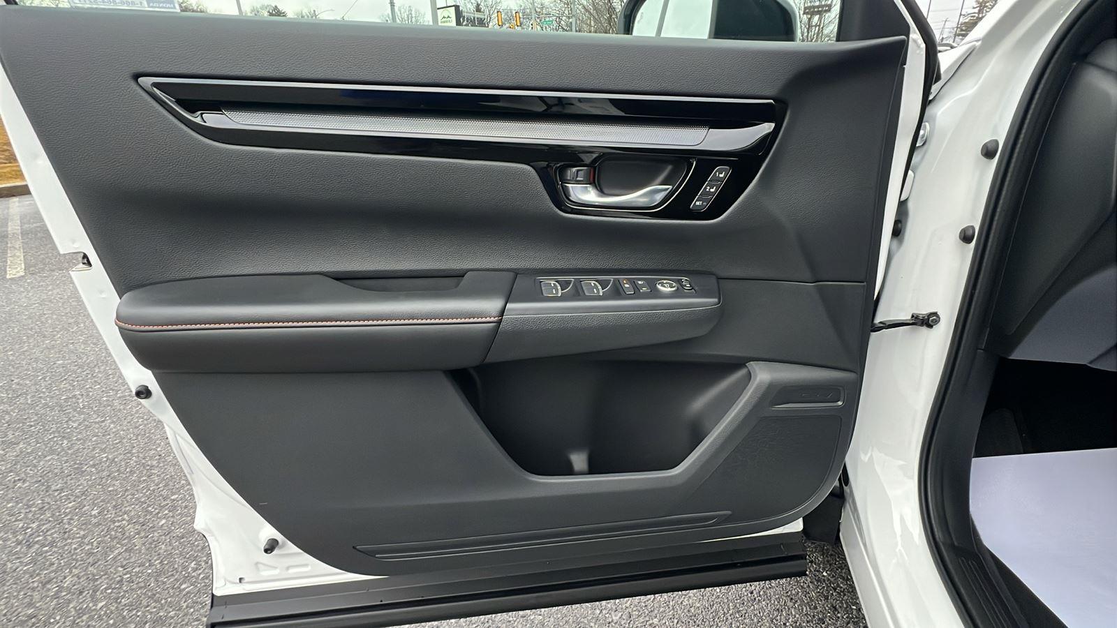 2026 Honda CR-V Hybrid Sport Touring at Altoona Honda