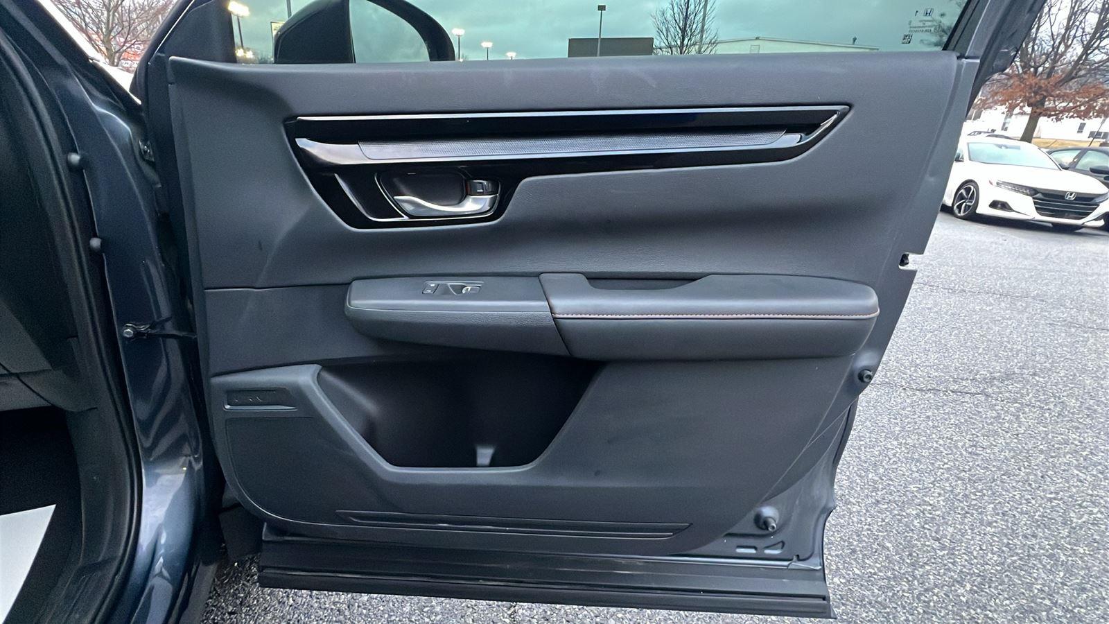 2024 Honda CR-V Hybrid Sport Touring - 11