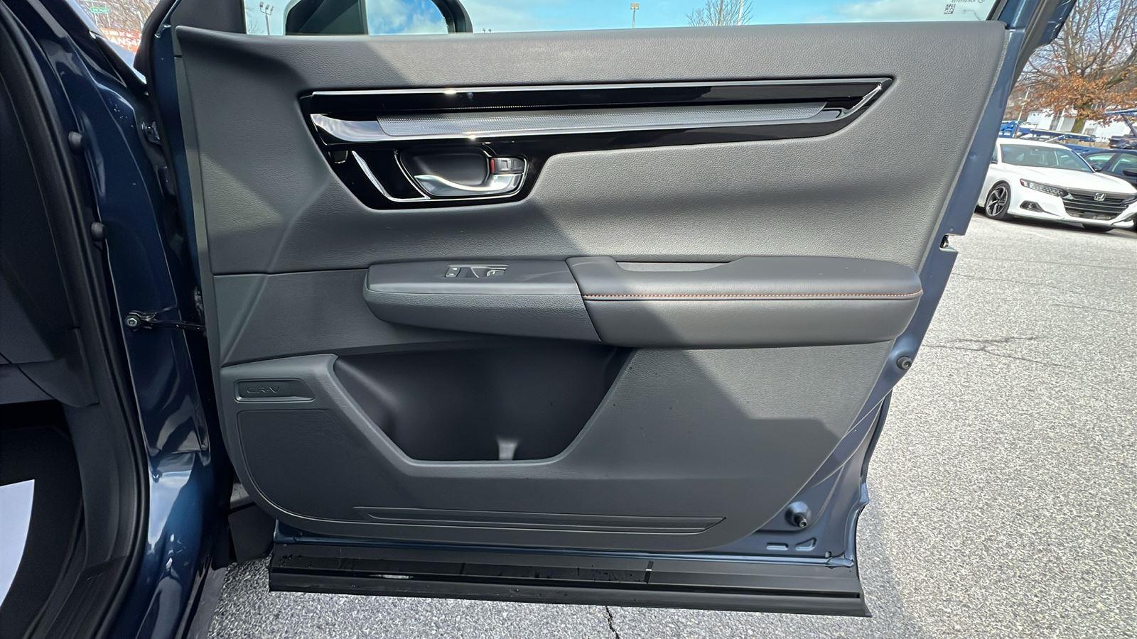 2026 Honda CR-V Hybrid Sport Touring at Altoona Honda