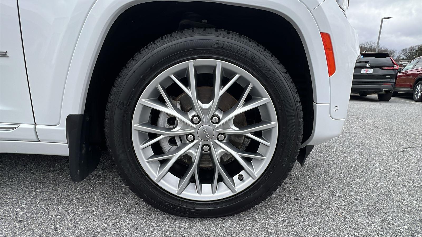 2022 Jeep Grand Cherokee Summit - 10
