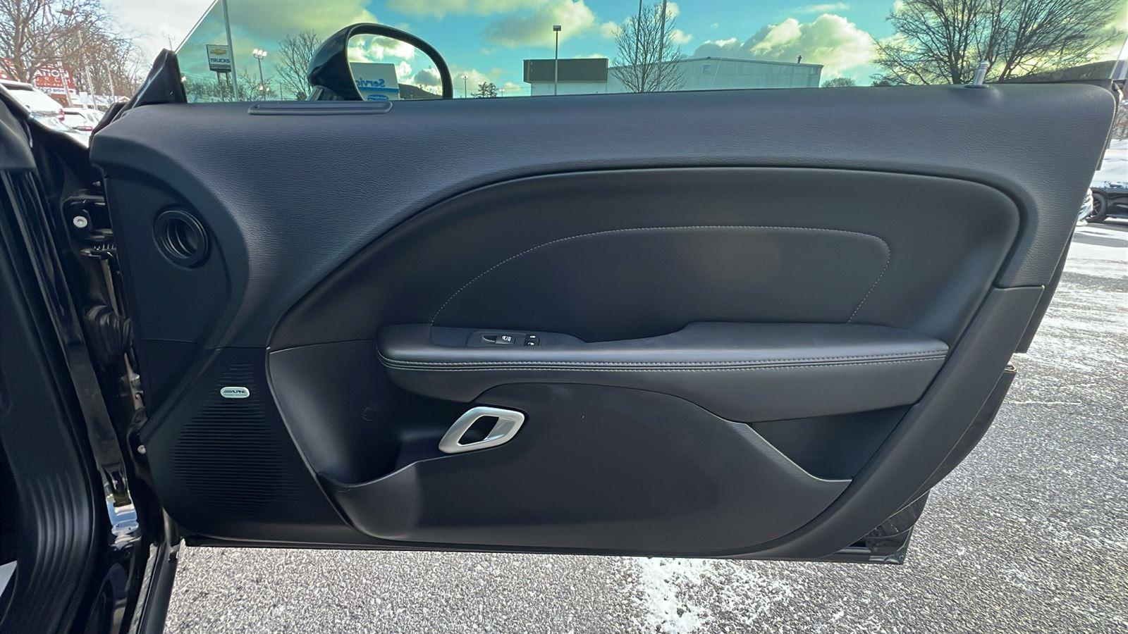 2019 Dodge Challenger R/T - 11