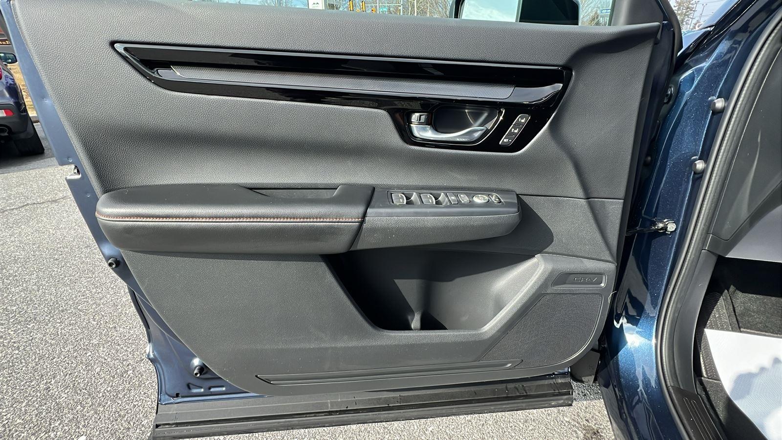2026 Honda CR-V Hybrid Sport Touring at Altoona Honda