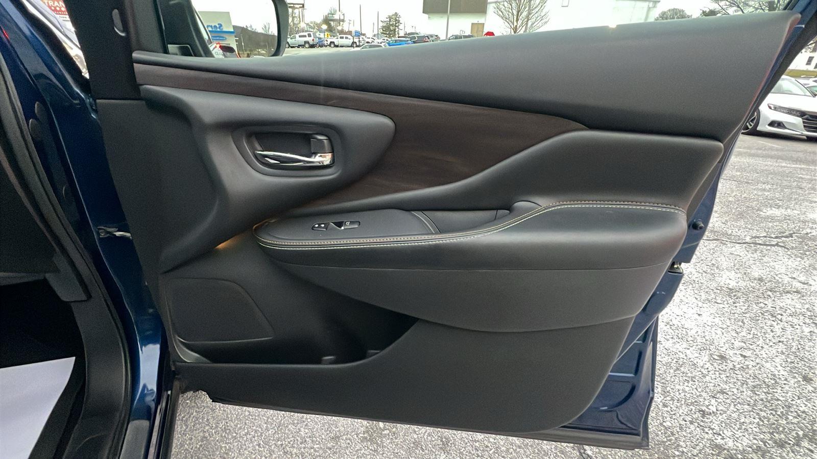 2021 Nissan Murano Platinum - 11