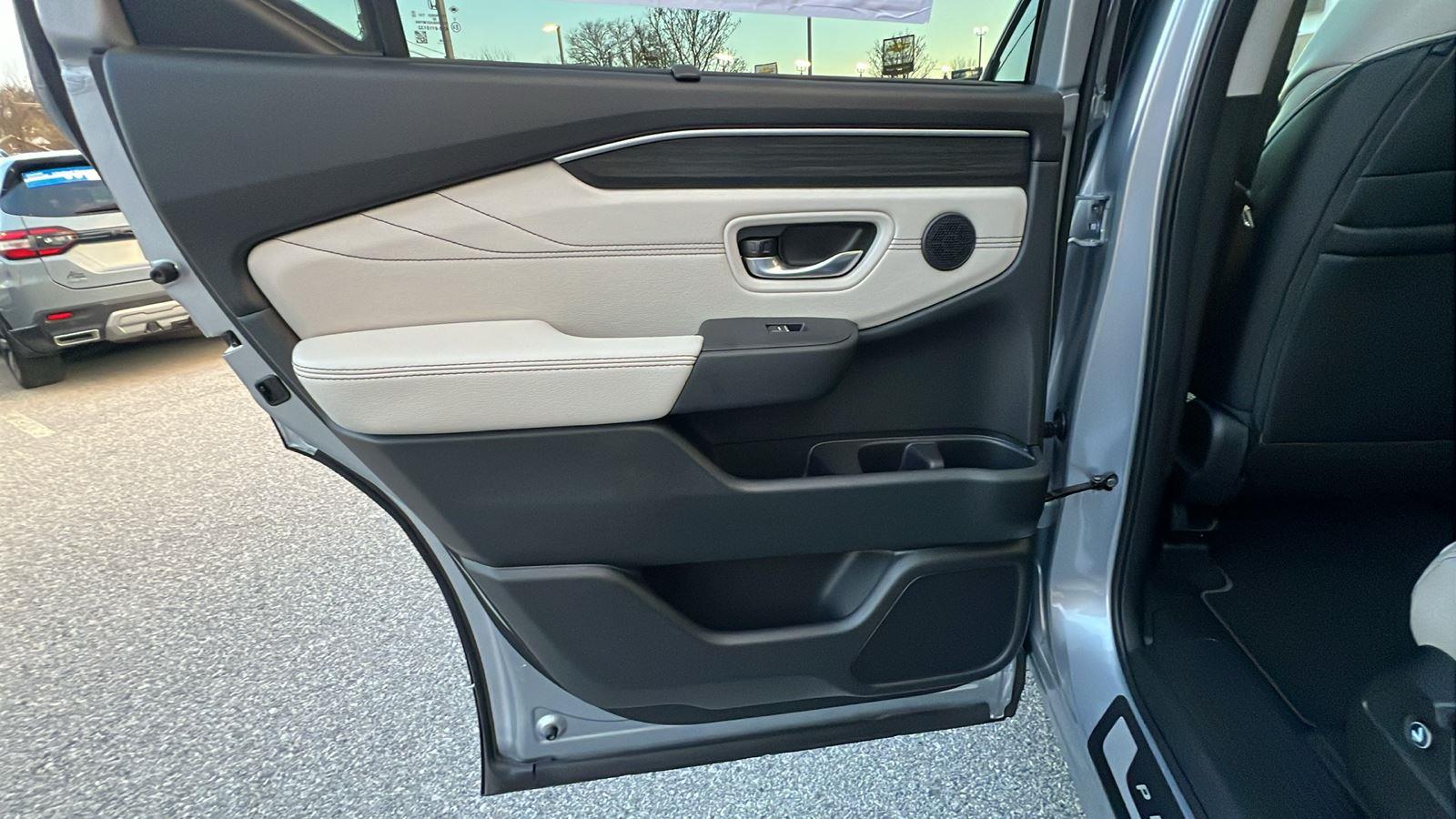 2026 Honda Pilot Touring at Altoona Honda