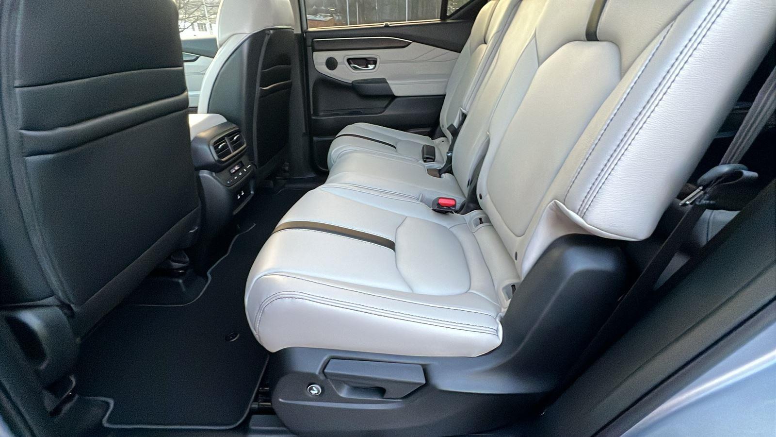 2026 Honda Pilot Touring at Altoona Honda