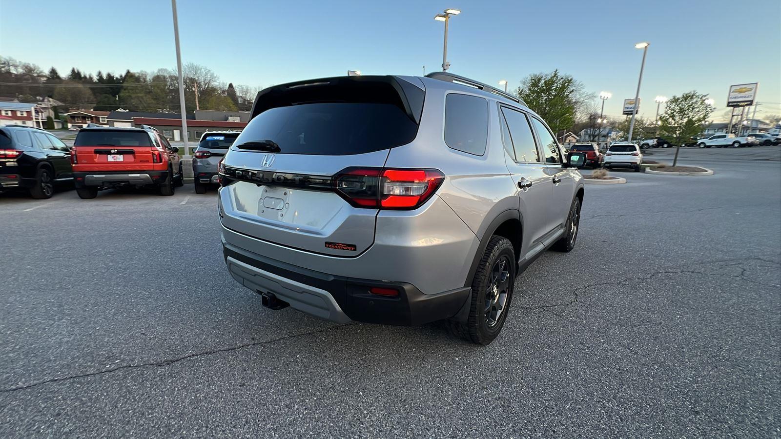 2025 Honda Pilot TrailSport - 3