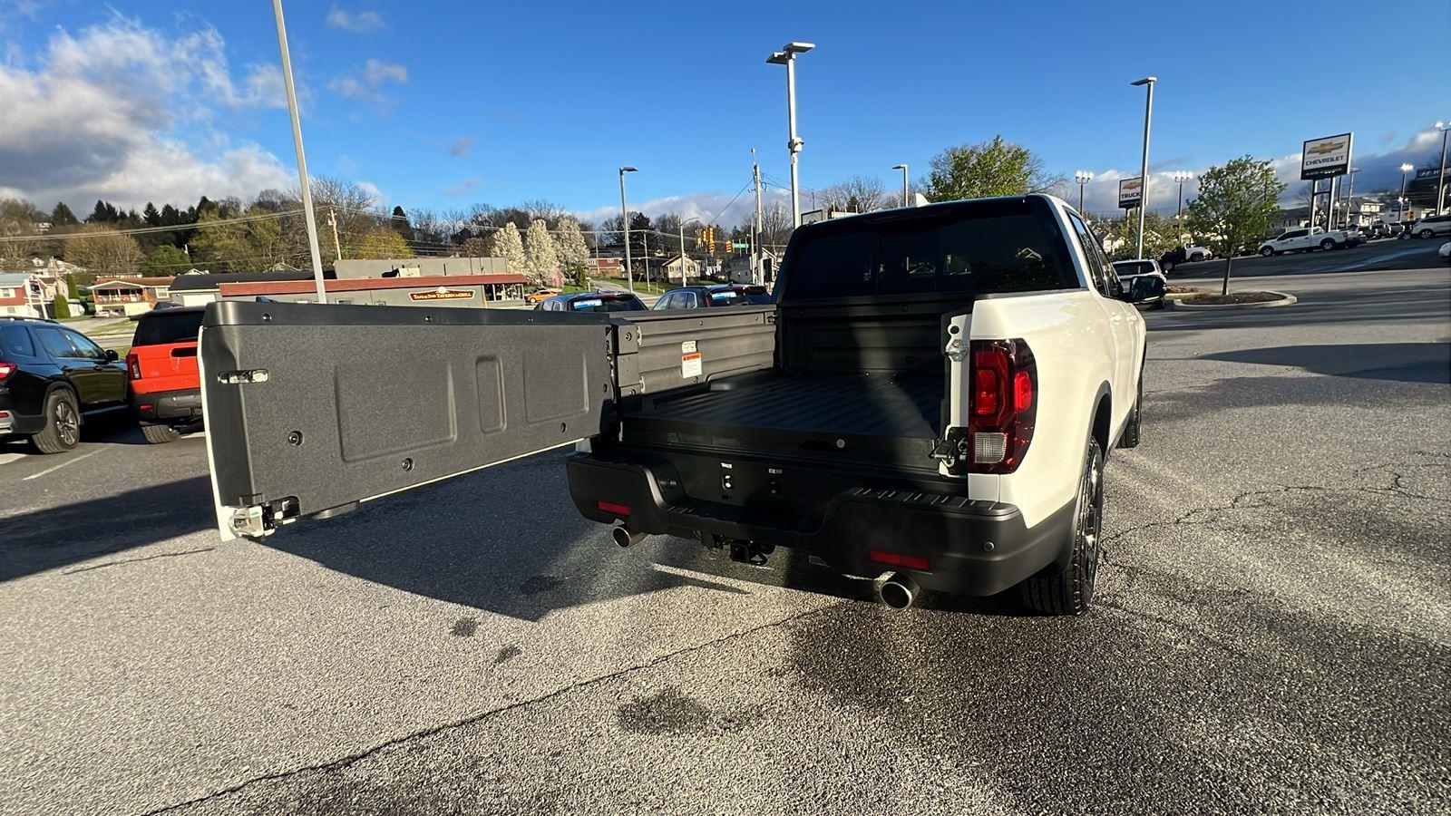 2026 HONDA Ridgeline Black Edition at Altoona Honda