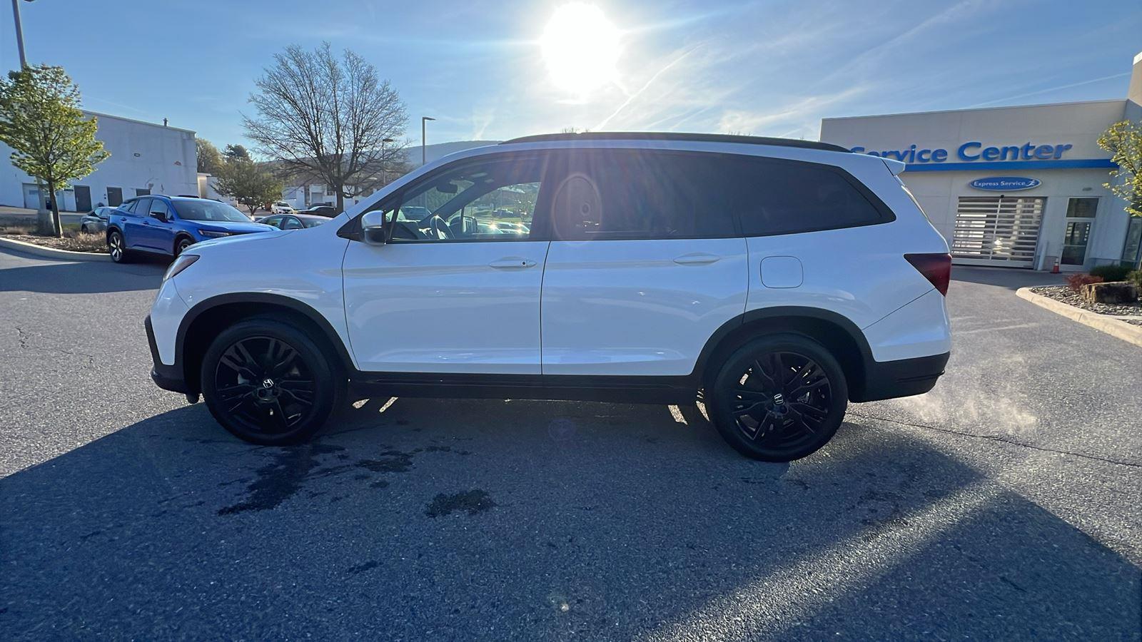 2021 Honda Pilot Black Edition - 6