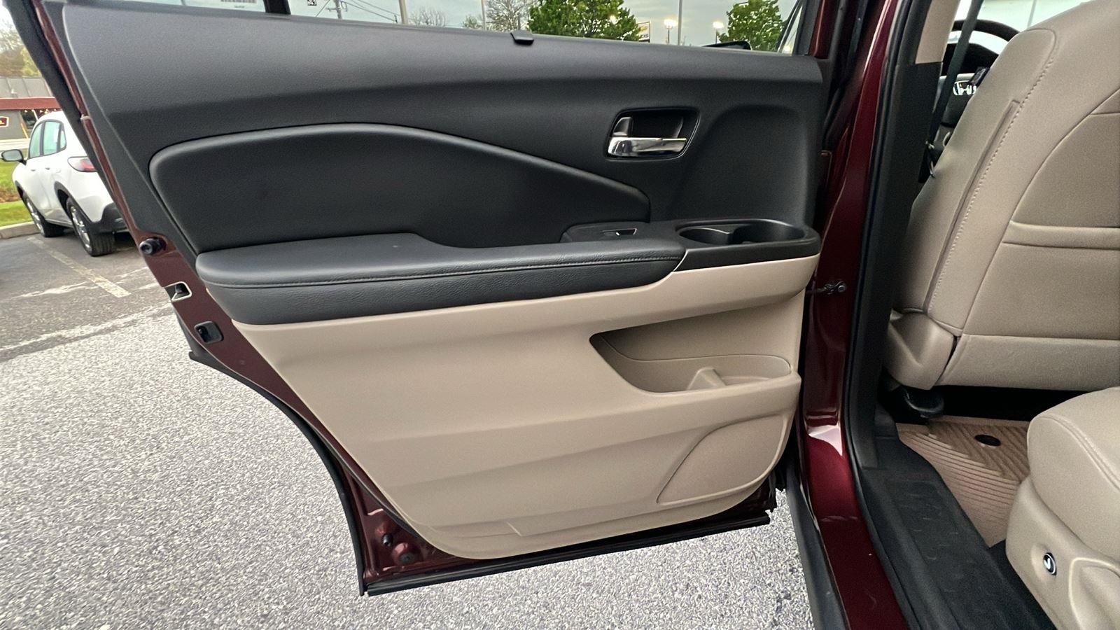 2022 Honda Pilot Touring at Baglier Buick GMC Mazda