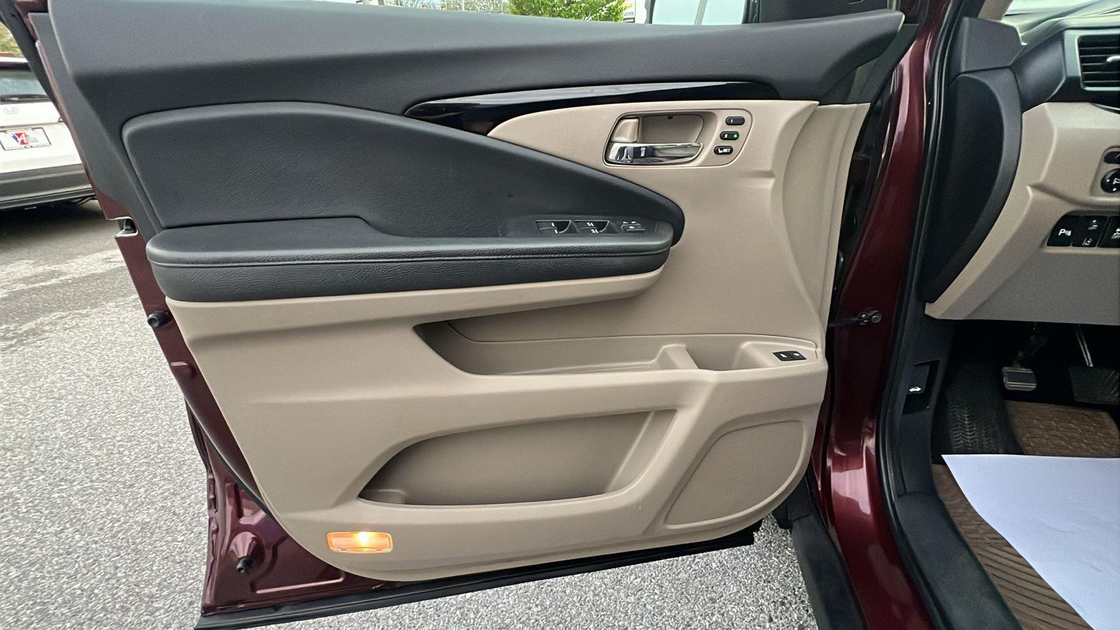 2022 Honda Pilot Touring at Baglier Buick GMC Mazda