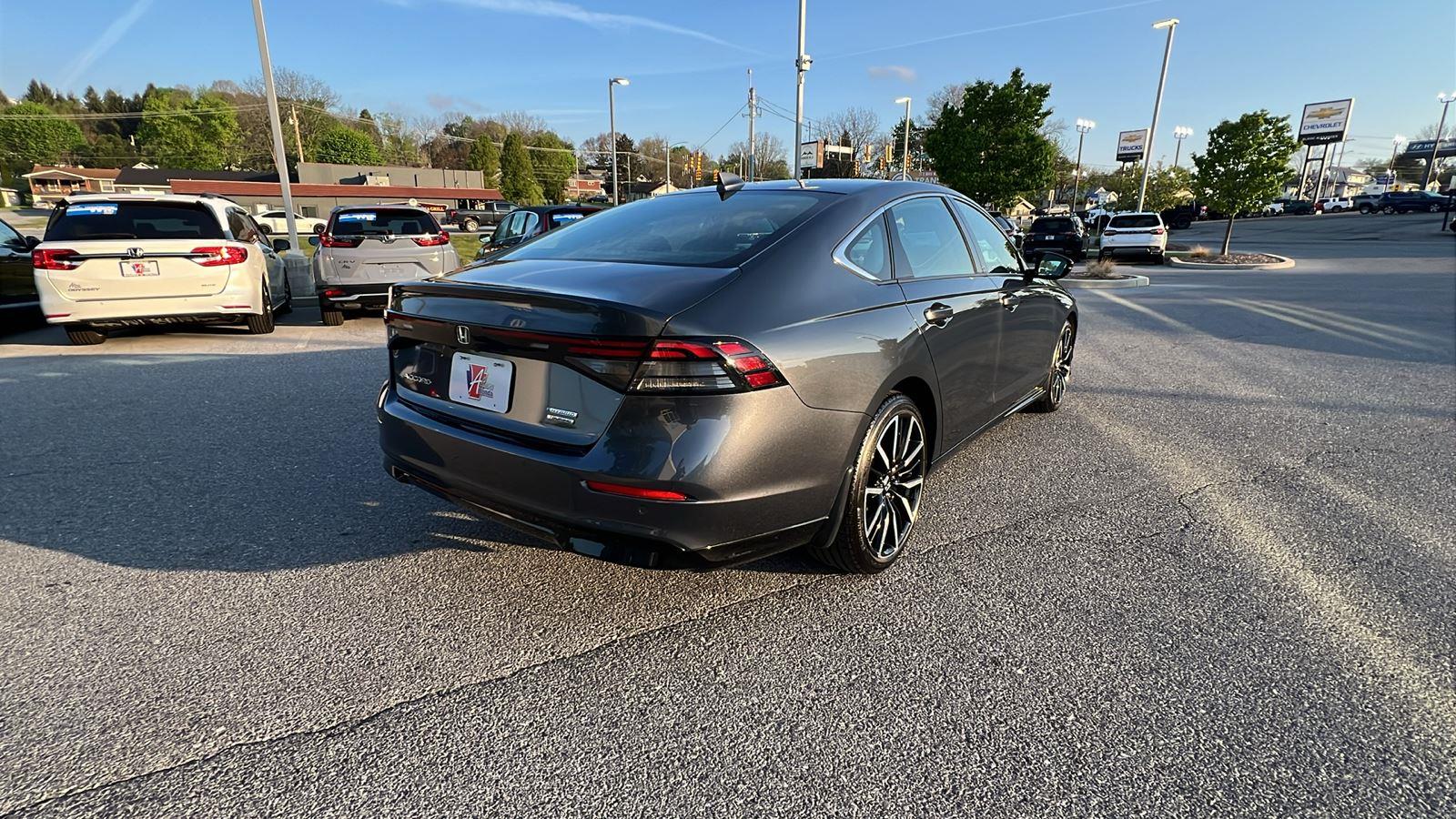 2024 Honda Accord Hybrid Touring - 3