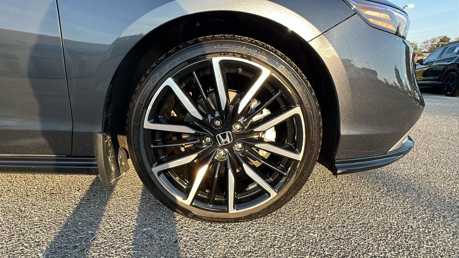 2024 Honda Accord Hybrid Touring - 10