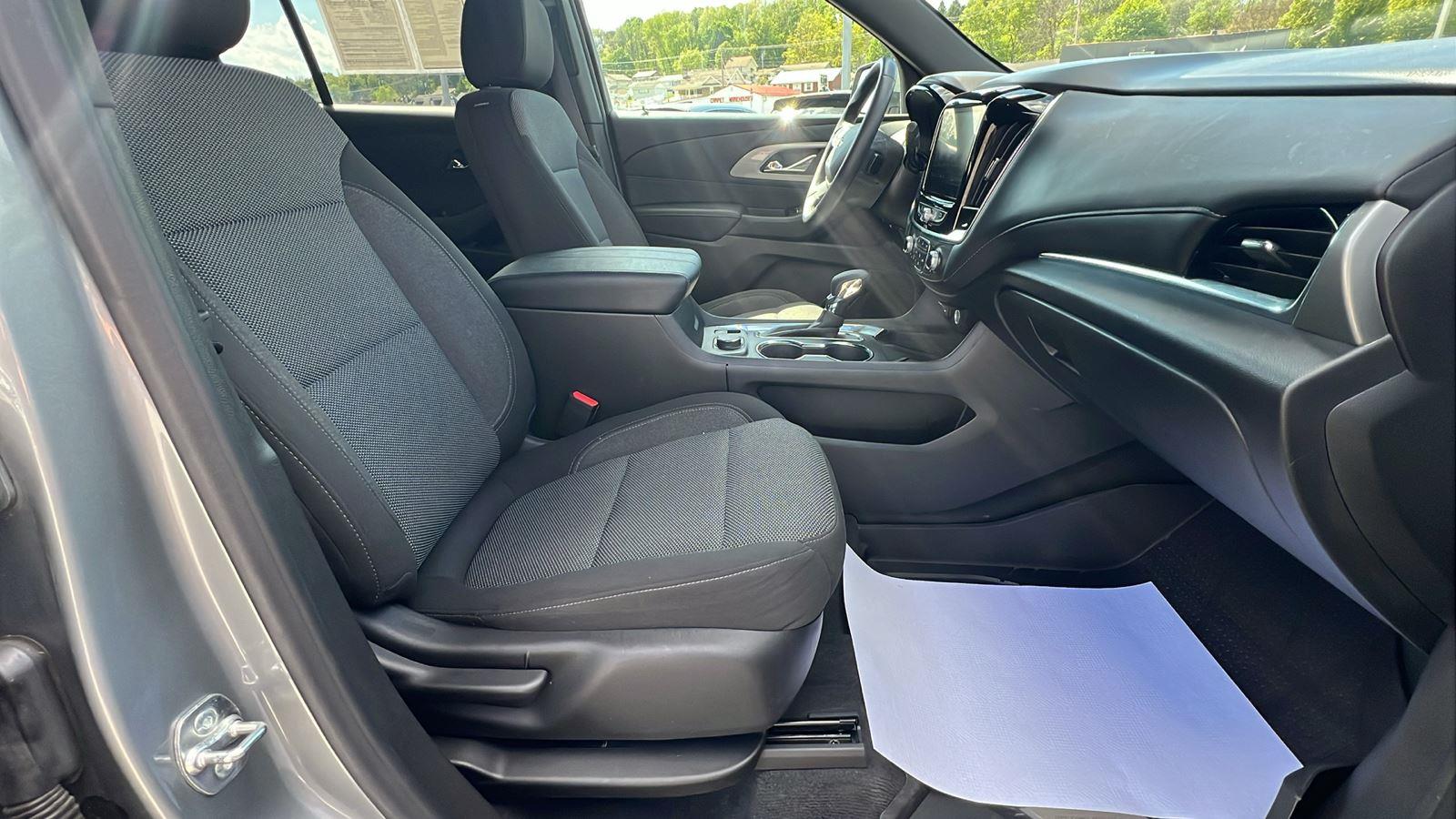 2023 Chevrolet Traverse LT Cloth at Chevrolet & GMC Titusville