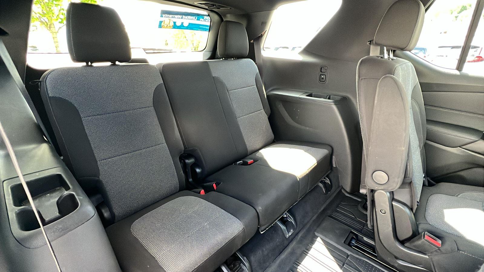 2023 Chevrolet Traverse LT Cloth at Chevrolet & GMC Titusville