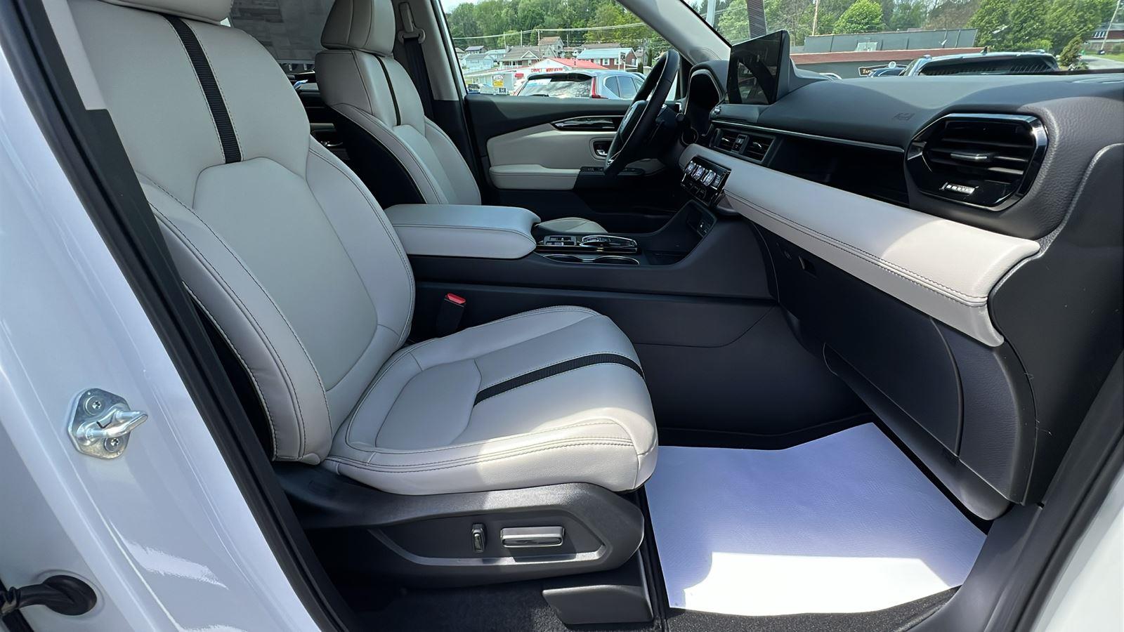 2026 Honda Pilot EX-L at Altoona Honda