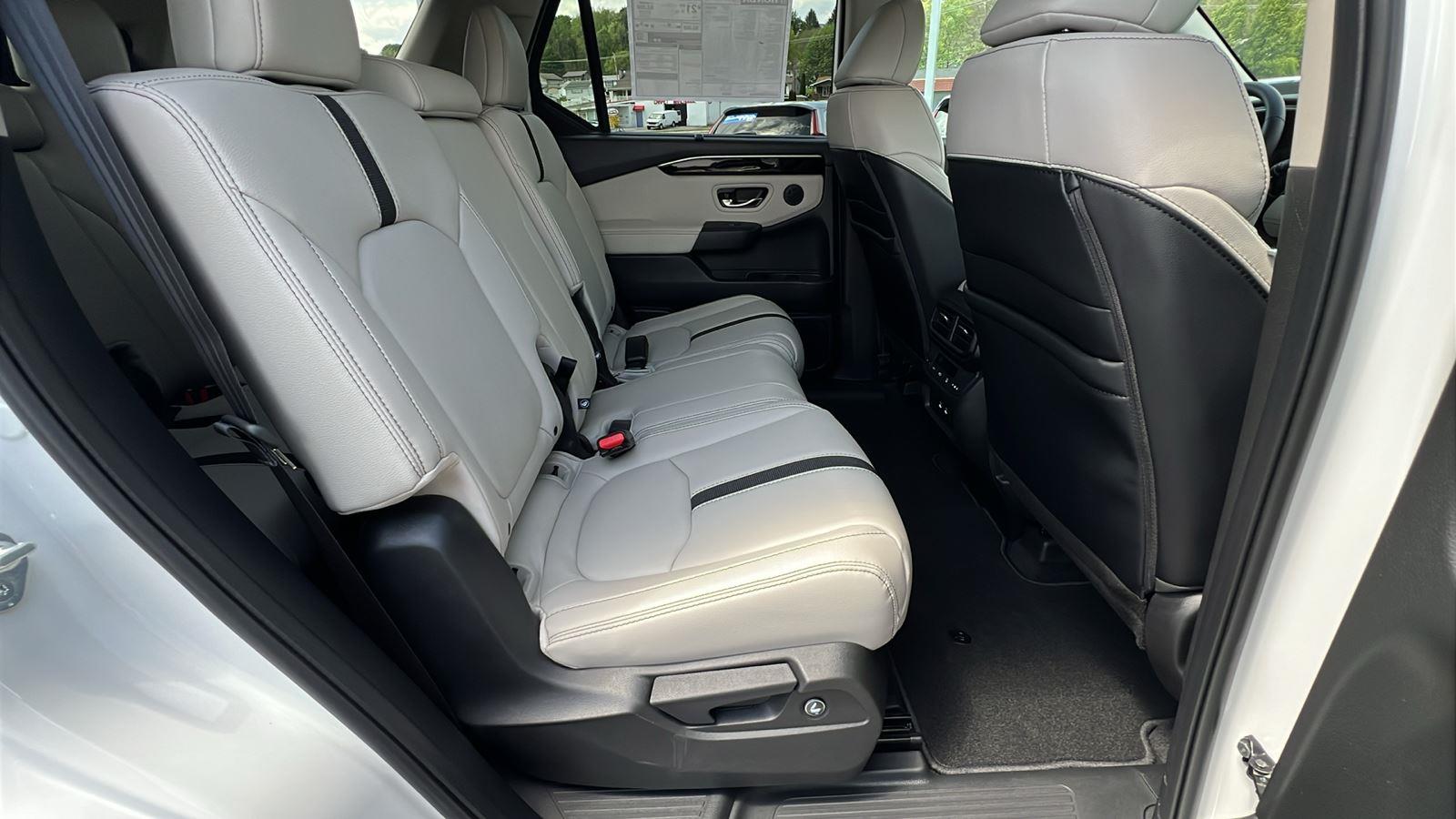 2026 Honda Pilot EX-L at Altoona Honda