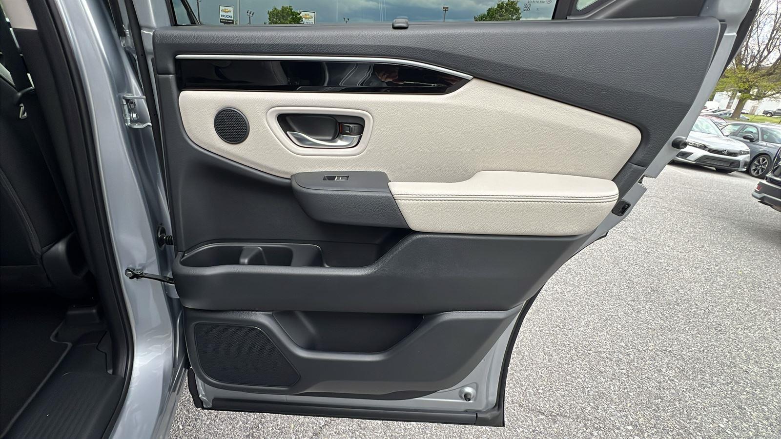 2026 Honda Pilot EX-L at Altoona Honda