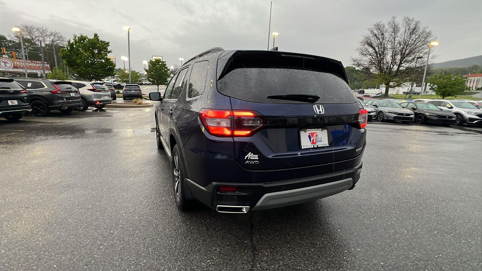 2023 Honda Pilot Touring at Altoona Honda