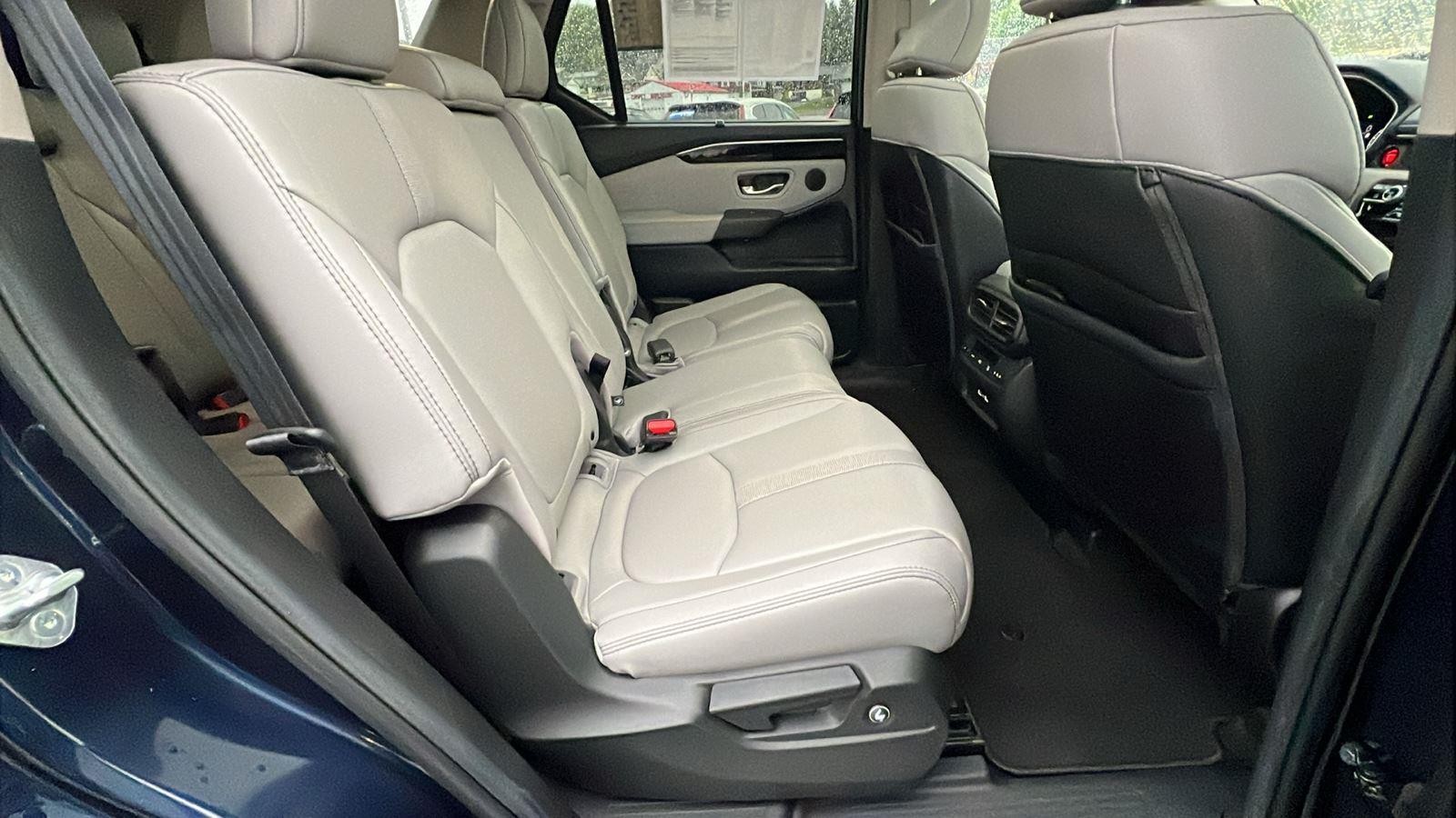 2023 Honda Pilot Touring at Altoona Honda