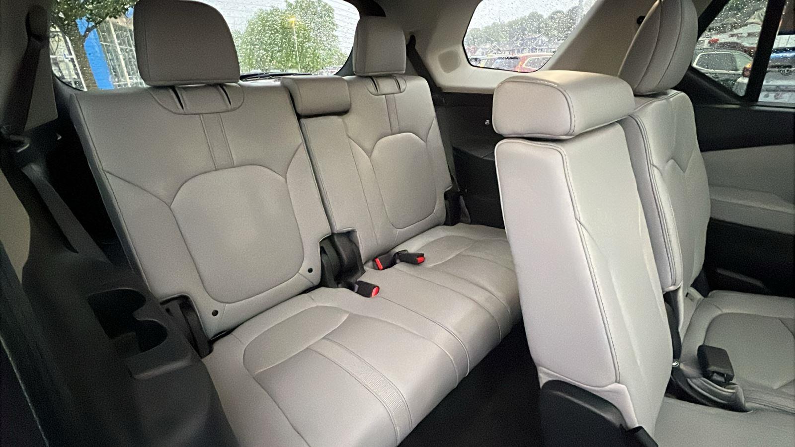 2023 Honda Pilot Touring at Altoona Honda