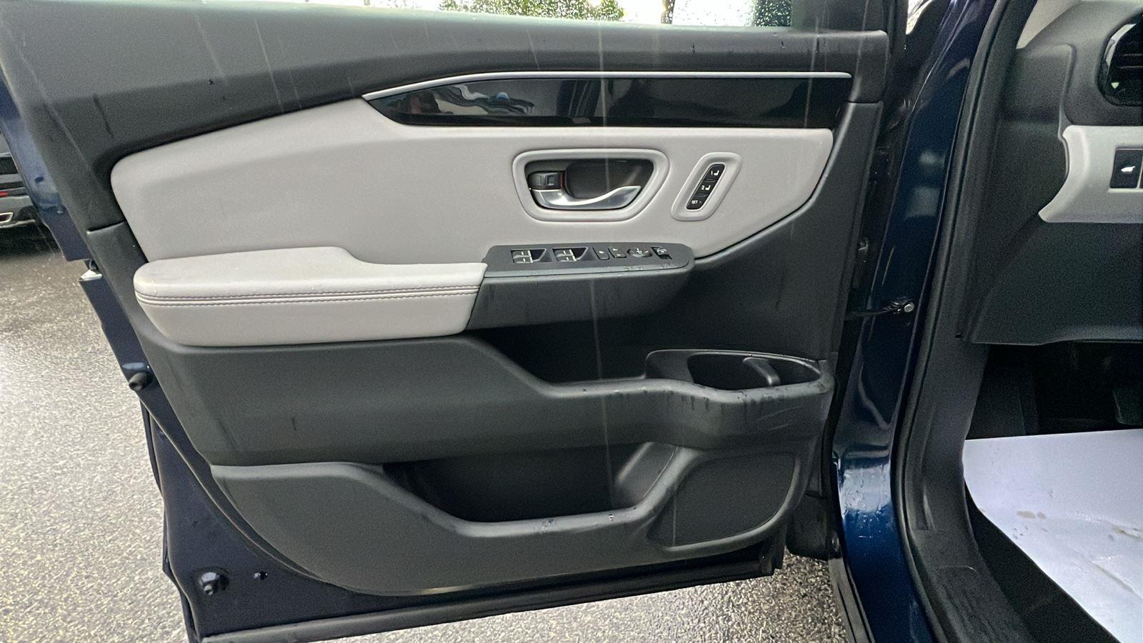 2023 Honda Pilot Touring at Altoona Honda