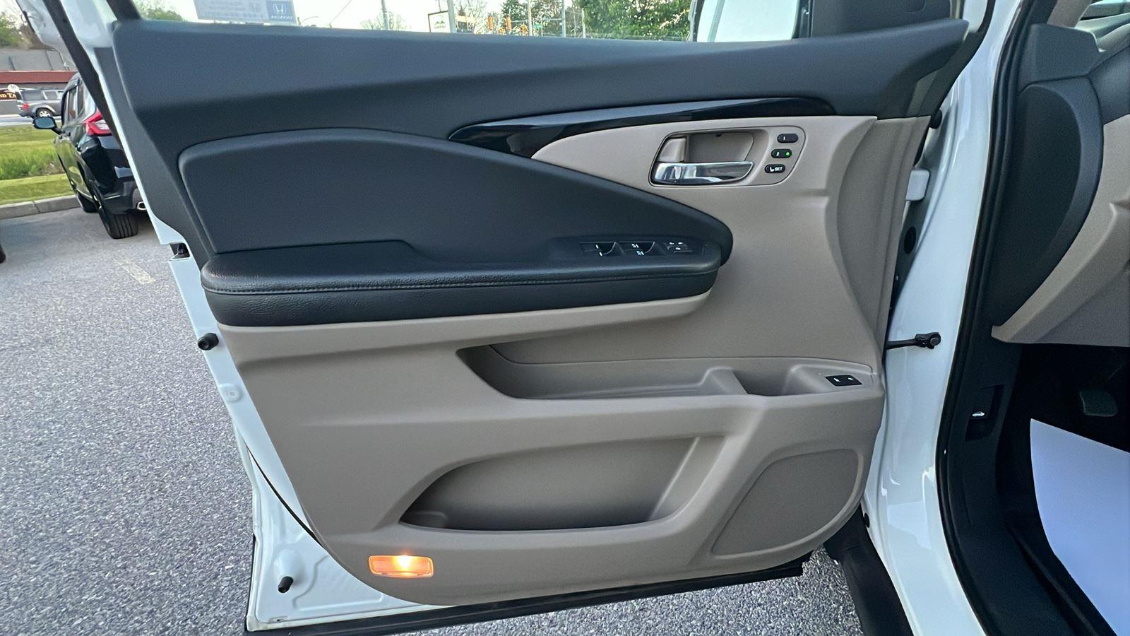 2019 Honda Pilot Touring at Nick Chevrolet