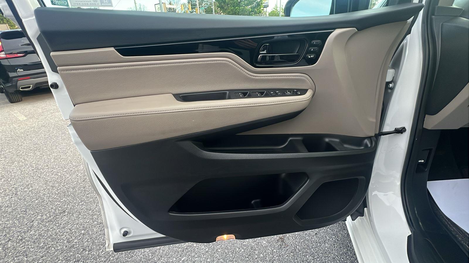 2023 Honda Odyssey Elite at Three Rivers CJD