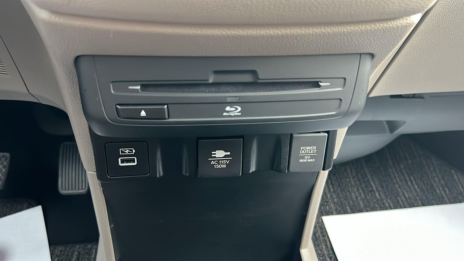 2023 Honda Odyssey Elite at Three Rivers CJD