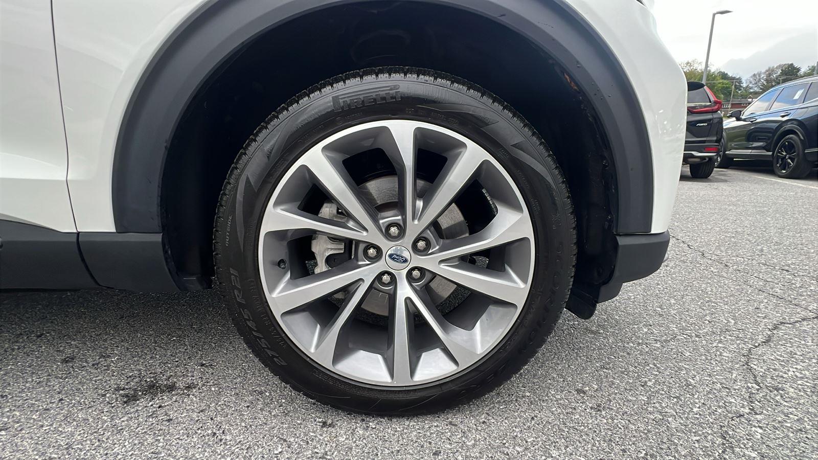 2025 Ford Explorer Platinum at Diehl Automotive