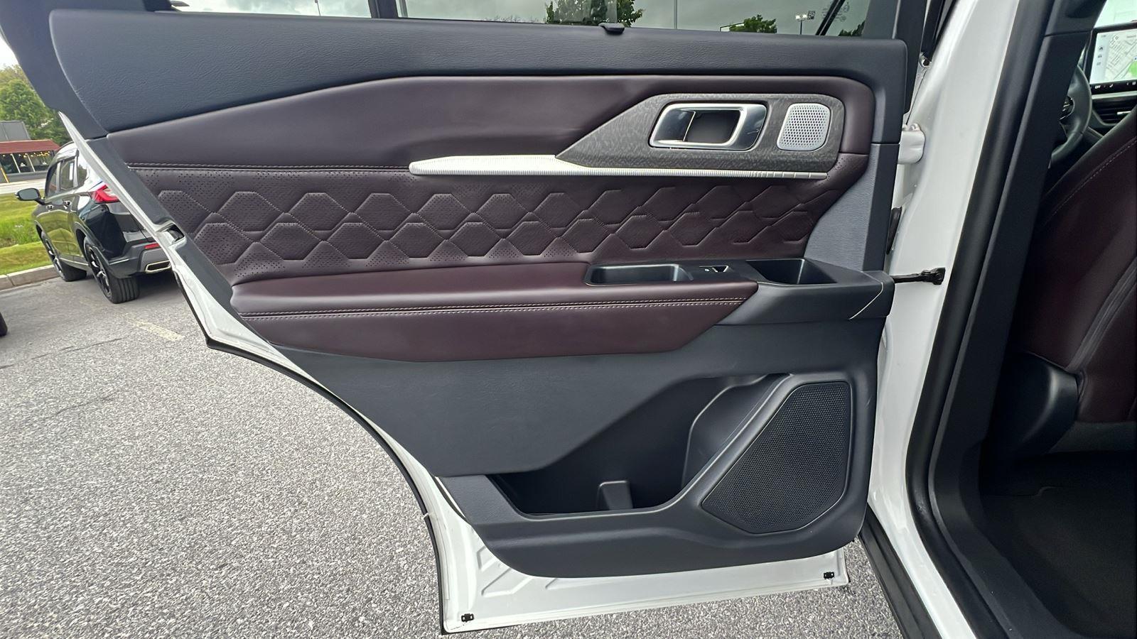 2025 Ford Explorer Platinum at Diehl Automotive