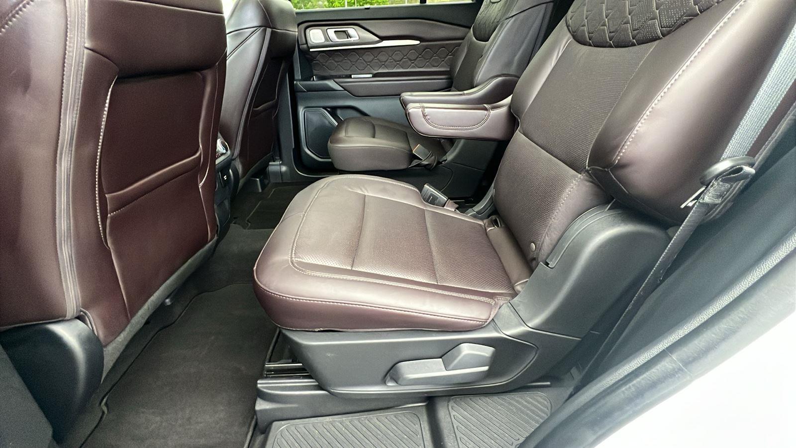 2025 Ford Explorer Platinum at Diehl Automotive